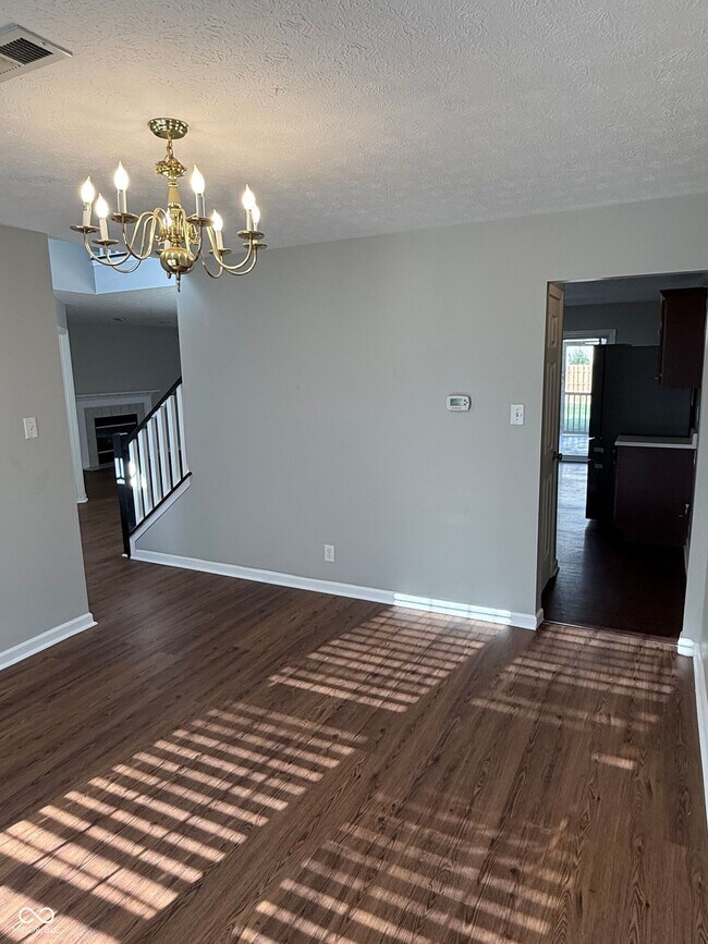 Building Photo - 5512 James Blair Dr