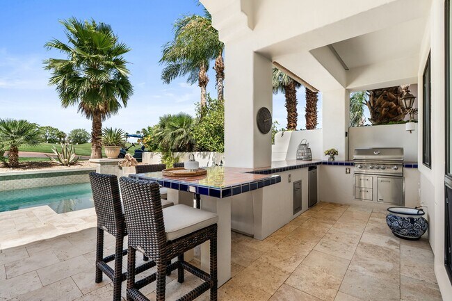 Building Photo - 78760 Cabrillo Way