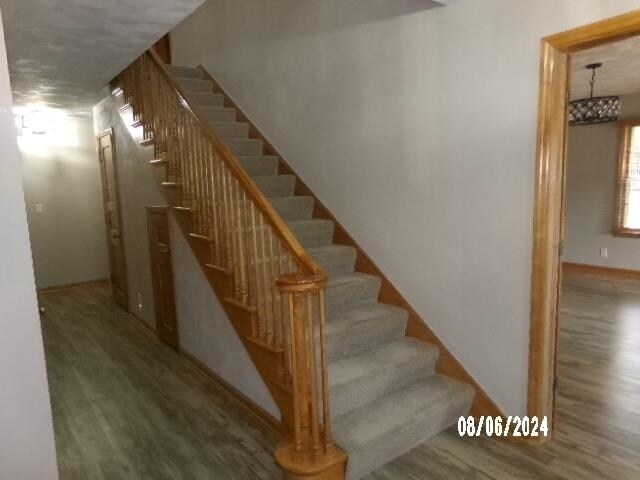 Building Photo - 830 Sherwood Dr NE