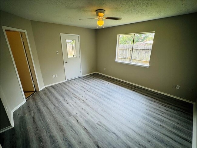 Building Photo - 15603 Raven Trail