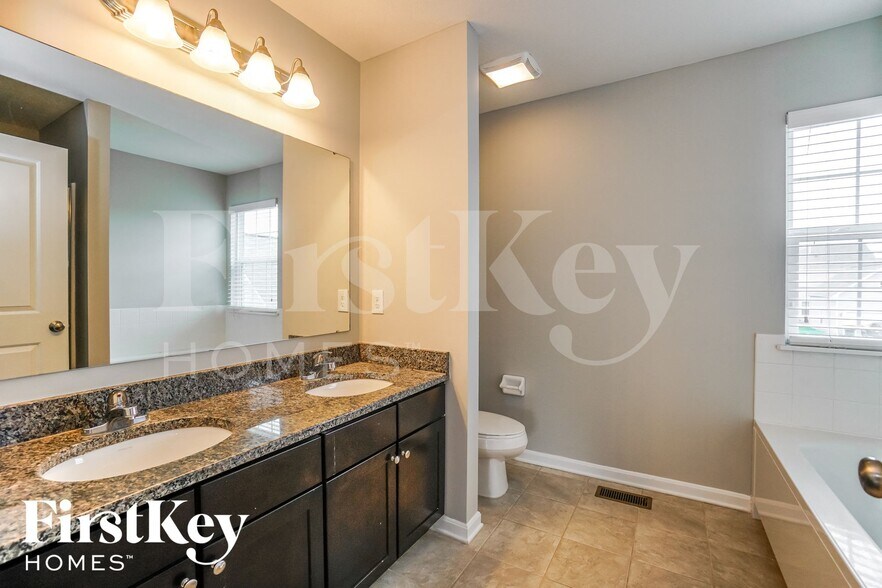 Building Photo - 5163 Wildcat Falls Dr