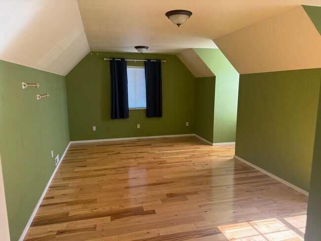 Building Photo - Mount Vernon 3 bedroom with large bonus room