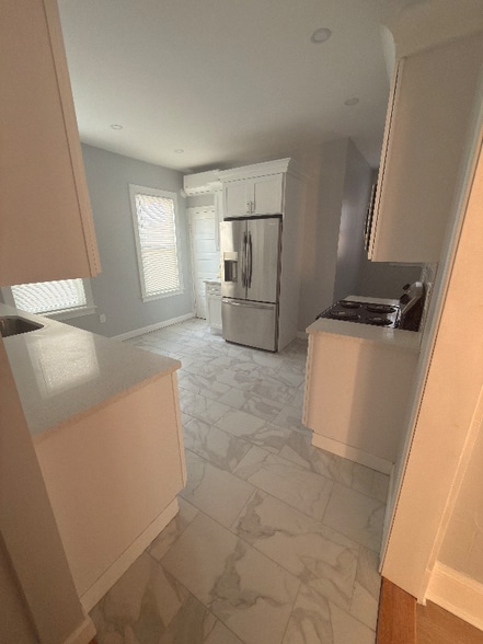 Building Photo - 16 Shepton St