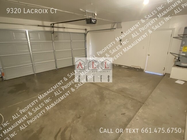 Building Photo - 9320 Lacroix Ct