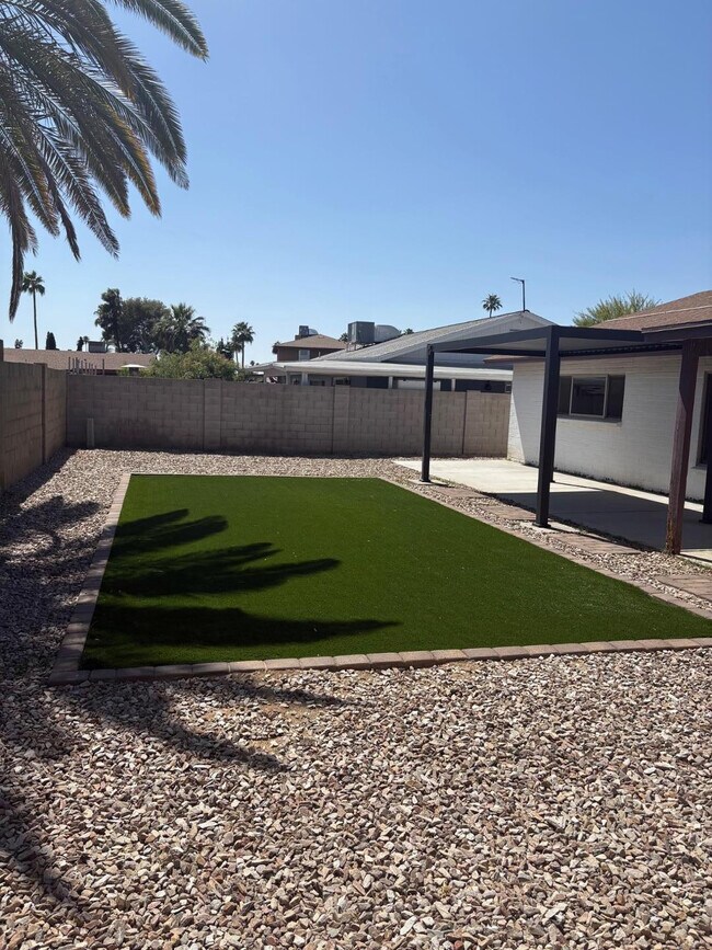 Building Photo - 4919 W Ironwood Dr