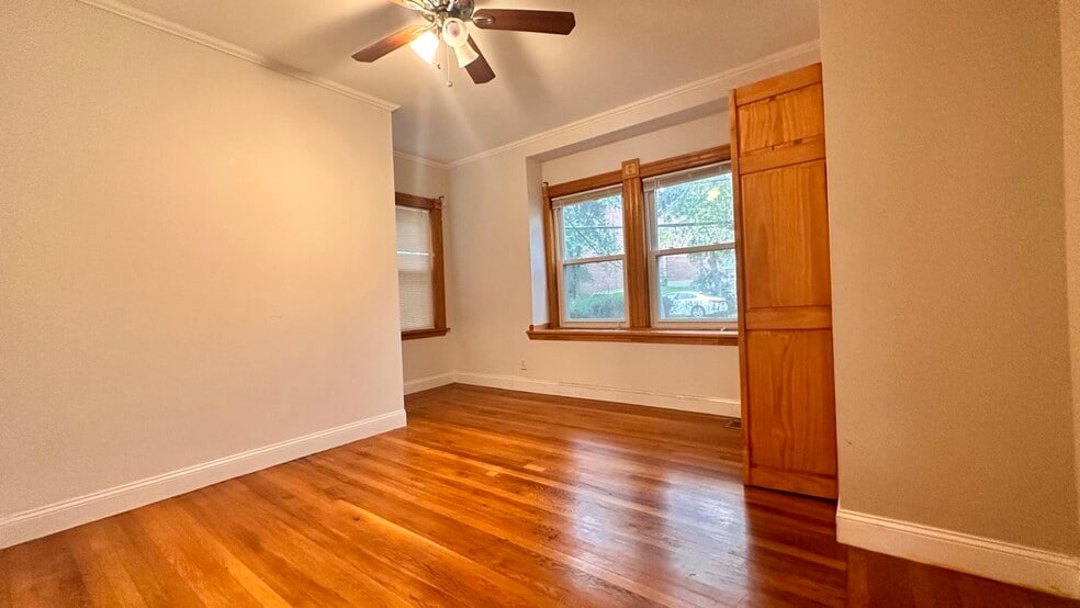 b1 - 111 Longwood Ave