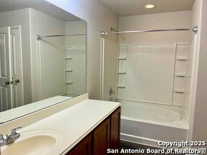 Building Photo - 2127 Muuga Manor