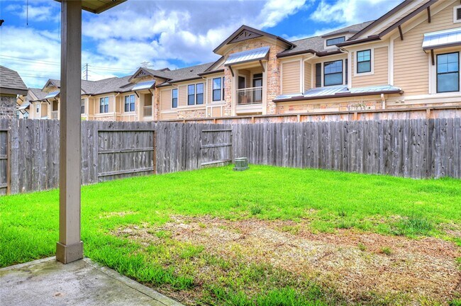 Building Photo - 3823 Cactus Field Ln