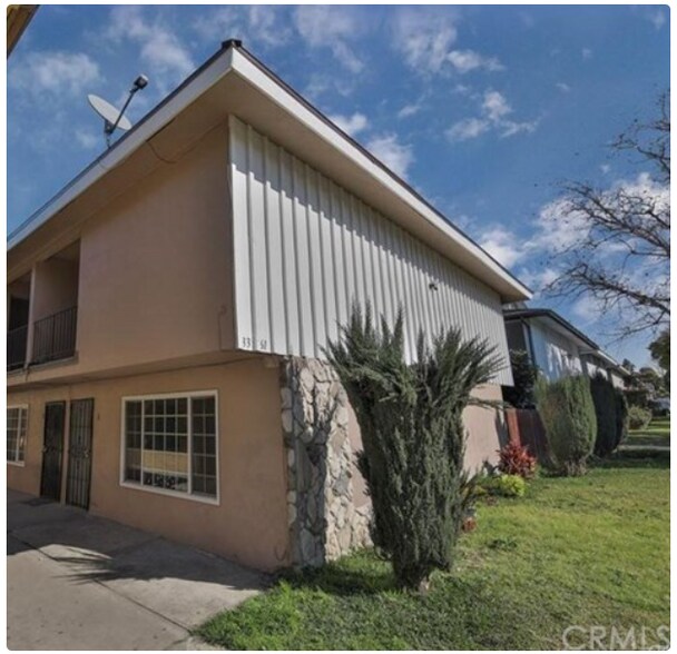 Primary Photo - 3361 E Andy St