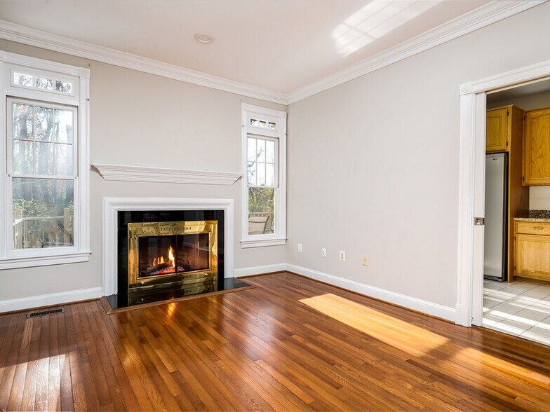 Building Photo - 2155 Wolftrap Ct