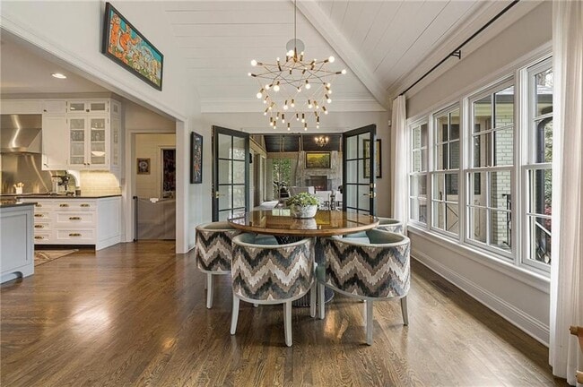 Building Photo - 3612 Castlegate Dr NW
