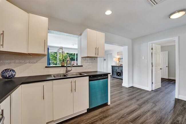 Building Photo - 3730 SW 47th Ct