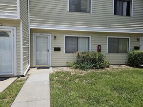 Building Photo - 672 Leslie Ct