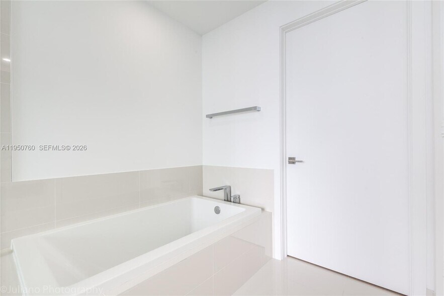 Building Photo - 55 SW 9th St