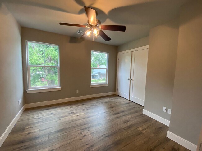 Building Photo - Beautiful home for rent in Coweta!!