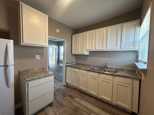 Building Photo - 5207 Montgomery Rd