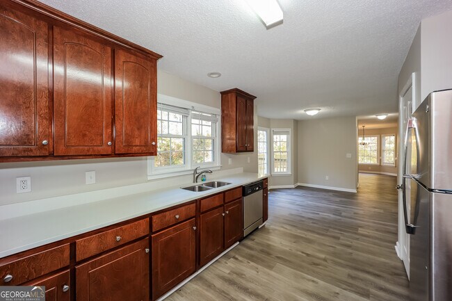 Building Photo - 130 Butterfield Ln