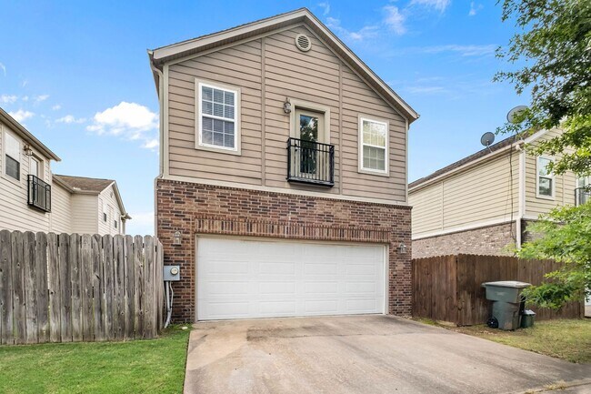 Building Photo - 563 N Tennyson Ln