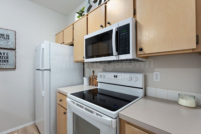 Building Photo - 2026 Virginia Ln