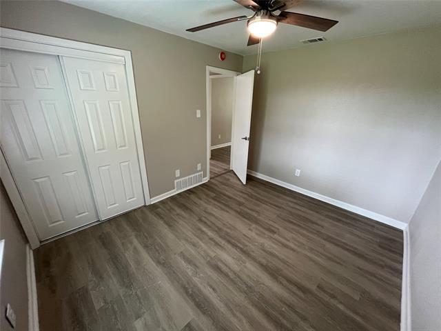 Building Photo - 405 Highcrest Dr