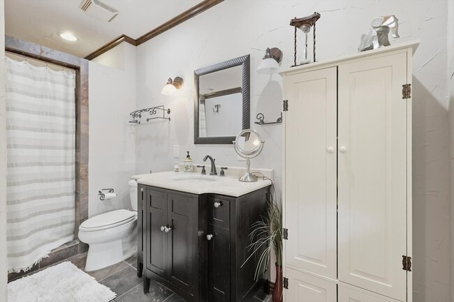 Building Photo - 7889 Steeplechase Cir