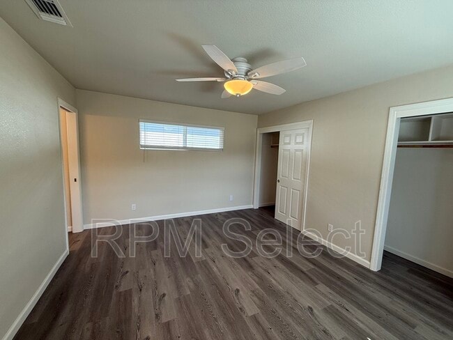 Building Photo - 1238 Woodfield Ave