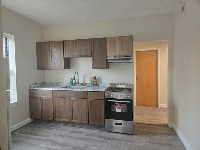 Building Photo - 1111-1115 Blue Hill Avenue Unit 10