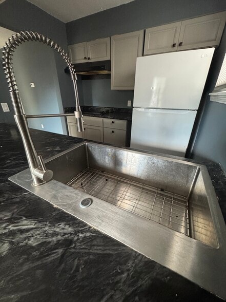 Building Photo - 1881 Nekoma Ct