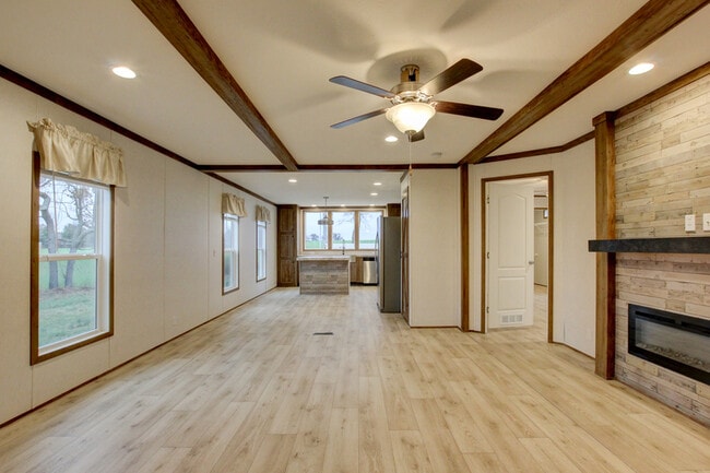 Building Photo - 295 Seays Rd