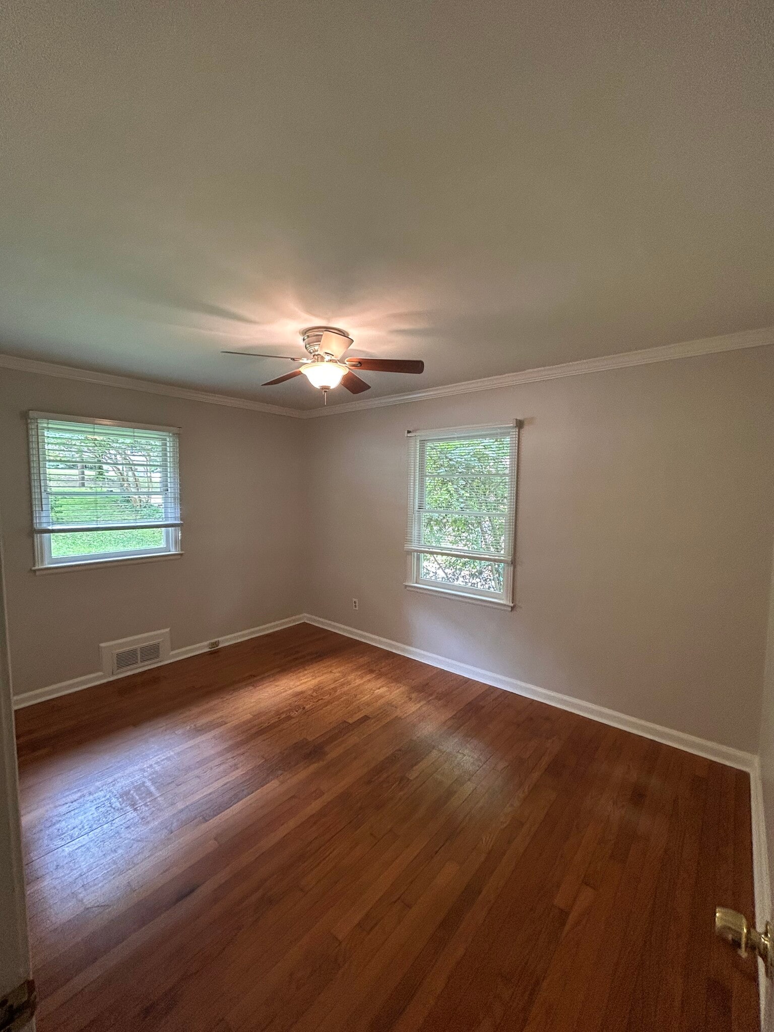Bedroom 2 - 633 Clairmont Cir