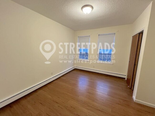 Building Photo - 1 bedroom in Boston MA 02130