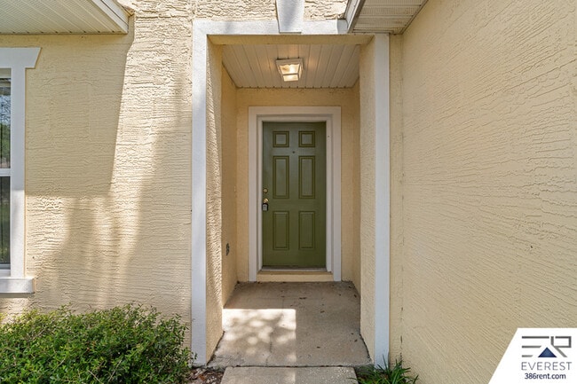 Building Photo - 9 Waywood Pl