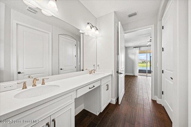 Building Photo - 7785 Wyndham Dr