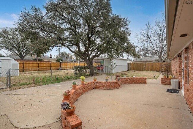 Building Photo - 4309 Scottsdale Ln