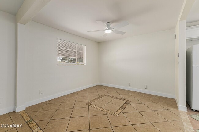 Building Photo - 5620 N 19th Ave