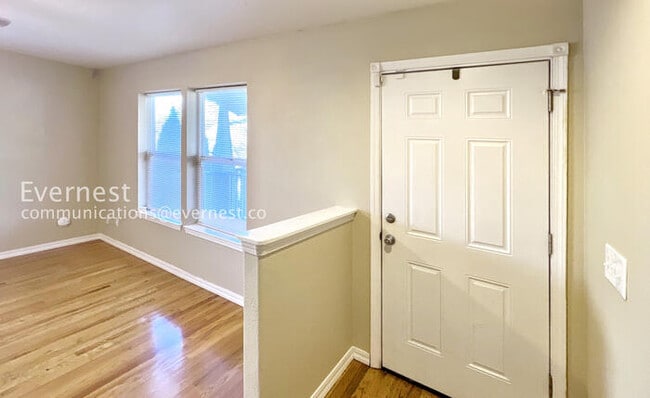 Building Photo - 6147 NE 9th Ave