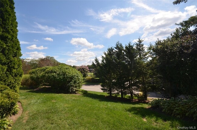 Building Photo - 666 Verona Dr