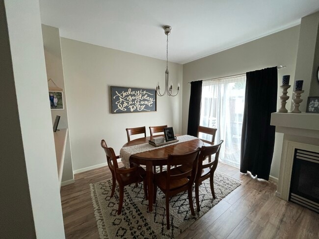 Building Photo - 7229 Mabels Way