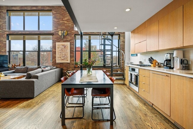 Building Photo - 1111 W St NW