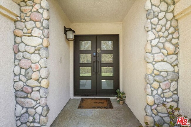 Building Photo - 3194 Rossini Pl