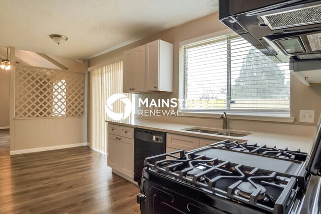 Building Photo - 9618 Poynes Dr