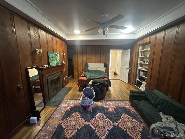 Building Photo - 52 Fenway