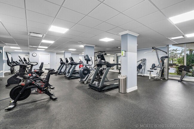 Building Photo - 3546 S Ocean Blvd