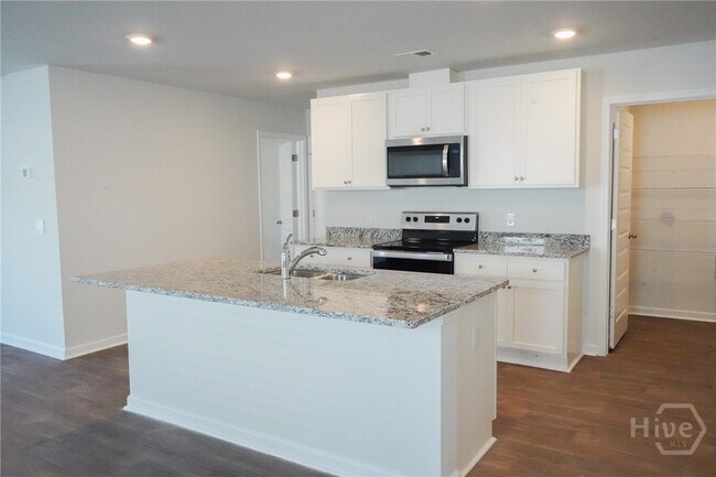 Building Photo - 496 Coconut Dr