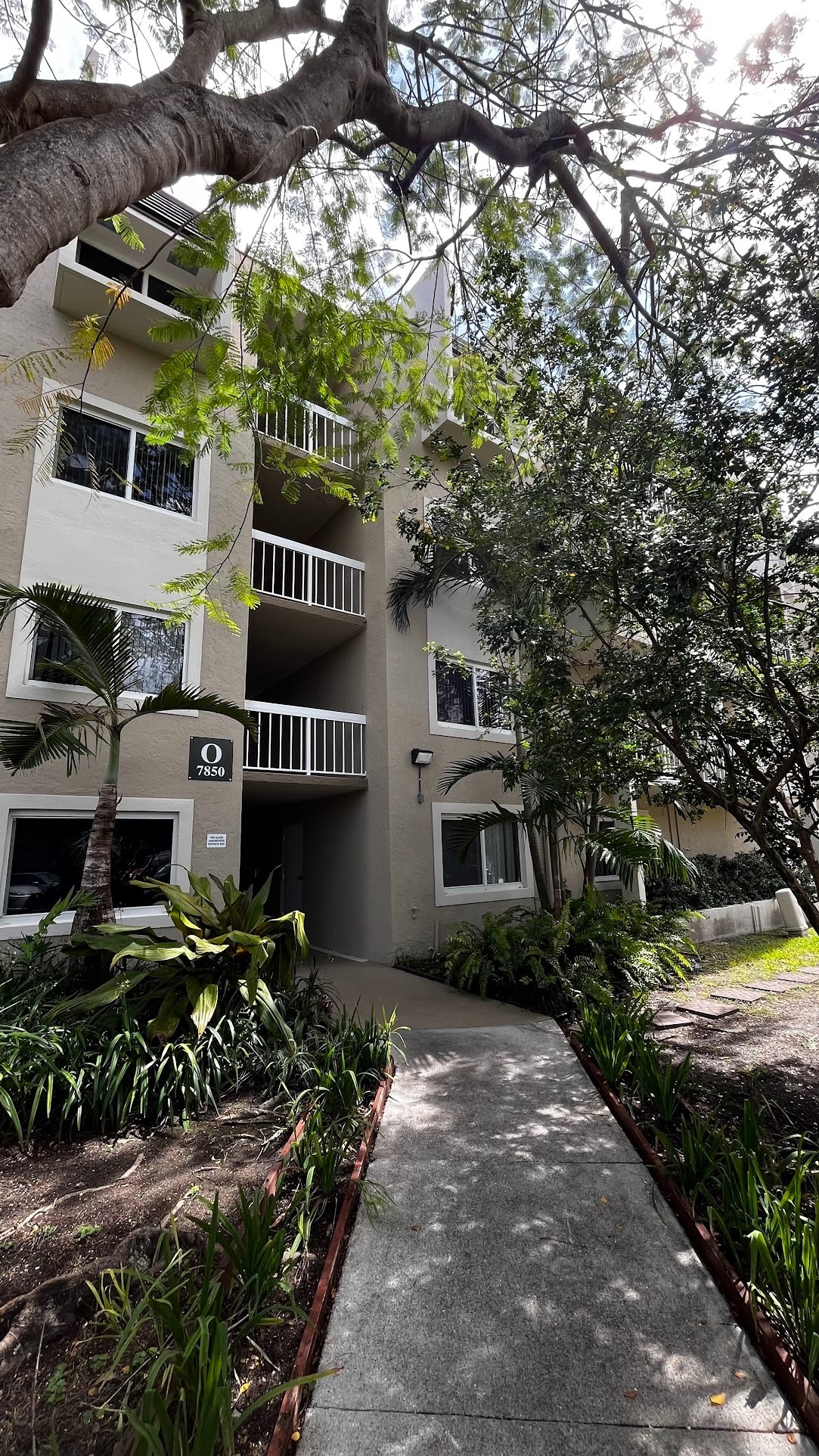 Building Photo - 7850 Camino Real