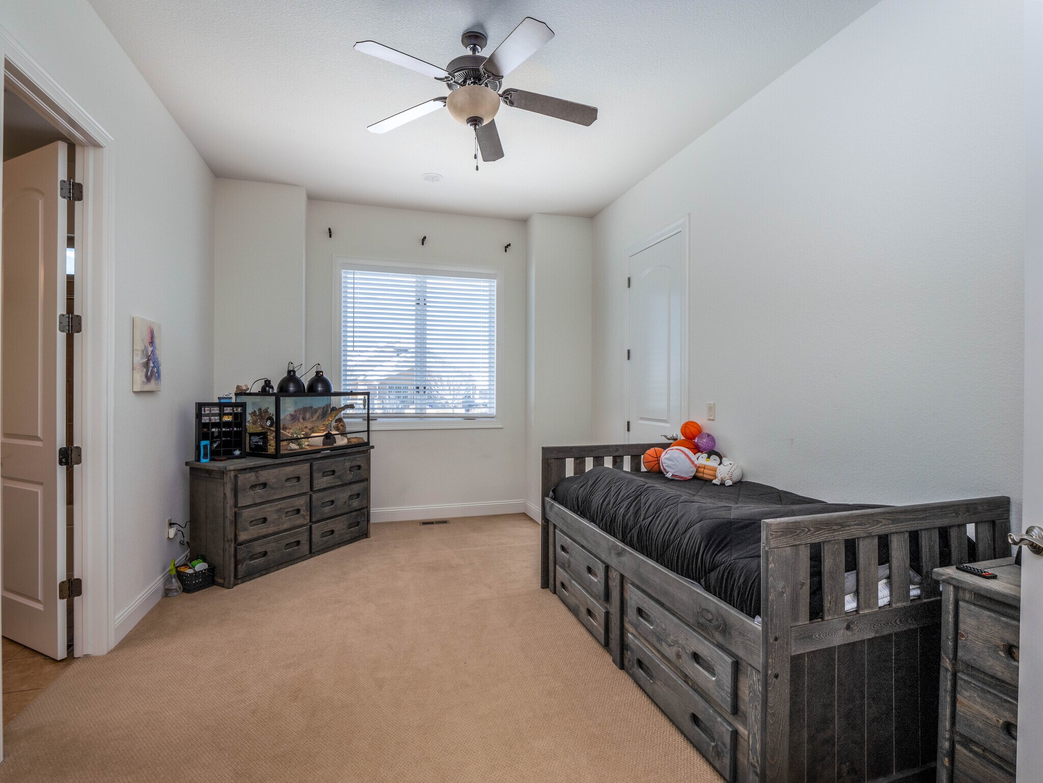 Building Photo - 972 Hawkshead St