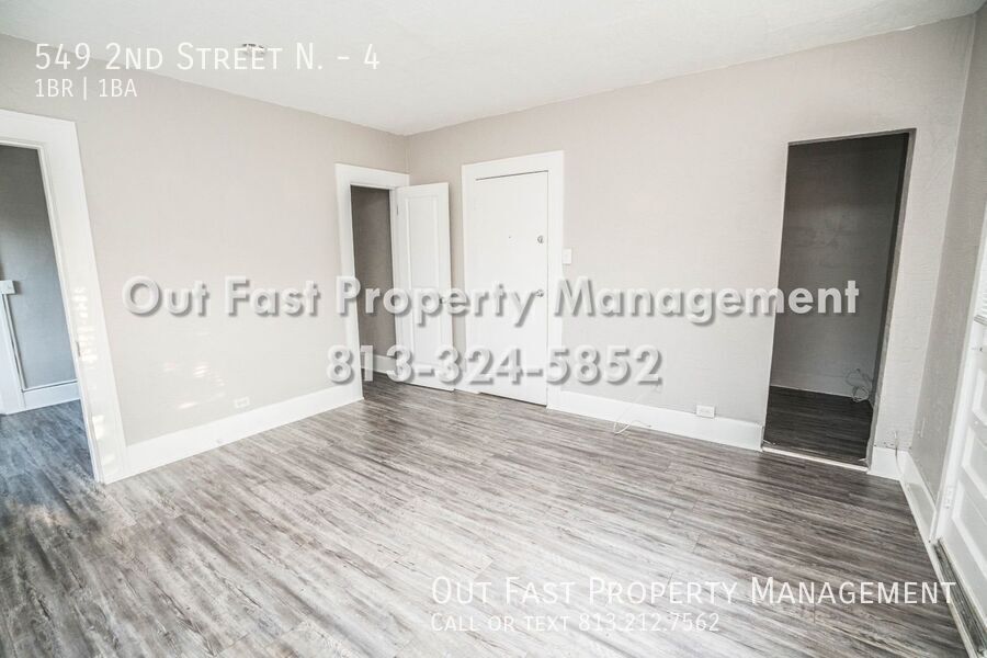 Building Photo - 549 2nd St N