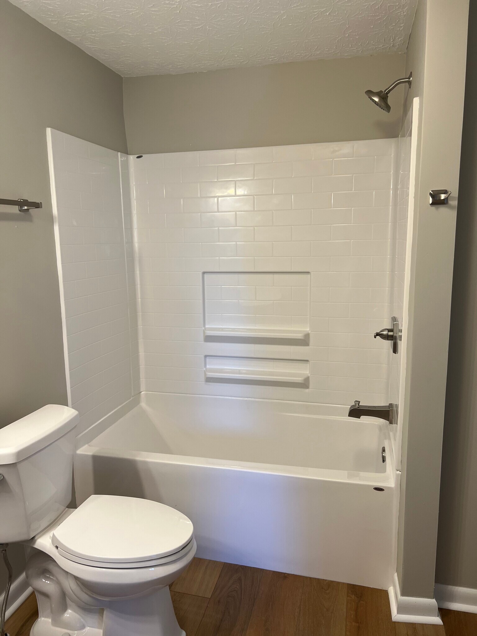 Building Photo - 2002 Lynn Gay Cir