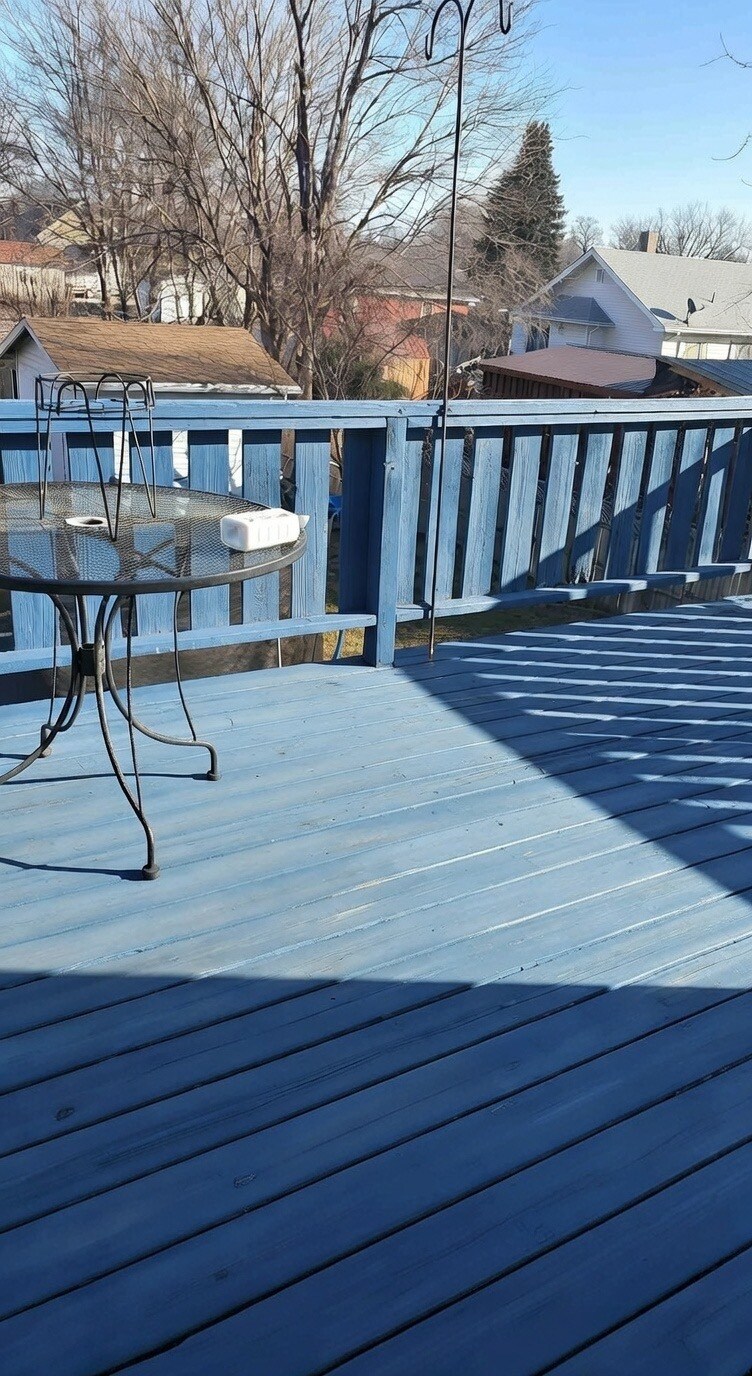 Building Photo - 1402 5th Ave