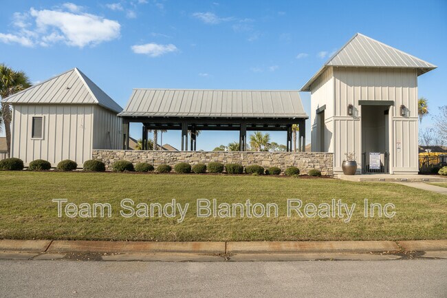 Building Photo - 9599 Pebble Stone Dr